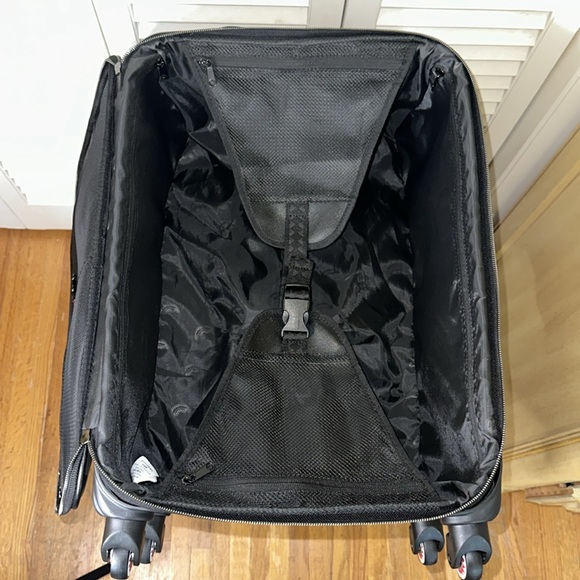 Sprayground 🦈 XTC Grey Sharks in Paris Jetsetter Carry on Luggage… - Picture 6 of 16